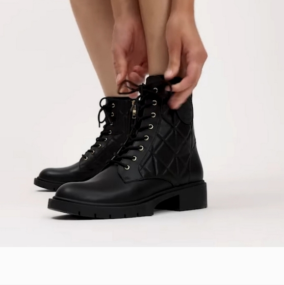 New! Laila Bootie (Last One!) - Picture 10 of 10